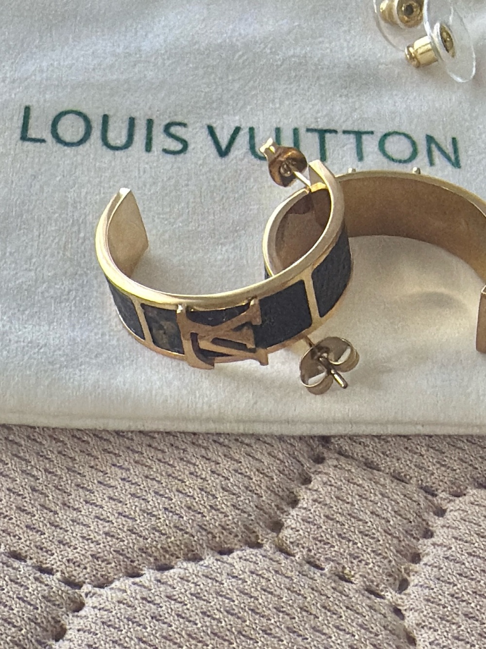 Louis Vuitton EUC Gold tone
Monogram over LV coated canvas   
1” Hoop Earrings - Picture 5 of 10